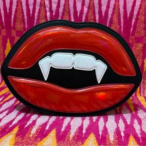 ❤️‍🔥NWOT Mad Engine Vampire Crossbody Bag